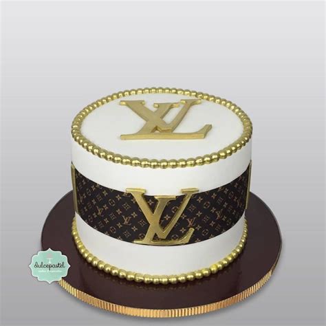 Torta Louis Vuitton Cake .